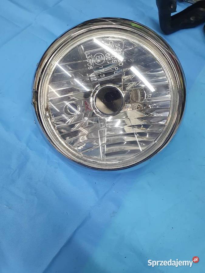 Suzuki Intruder 1800 VZR VLR M lampa przód Chrom Grońsko