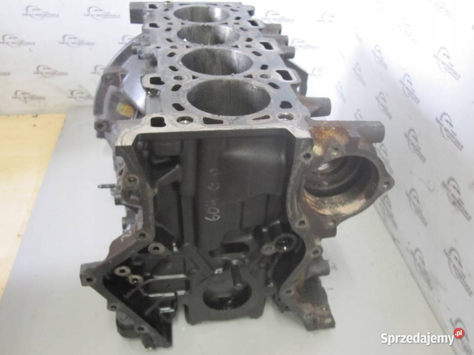 TRAFIC VIVARO 20 DCI M9R780 115 08r Blok silnika