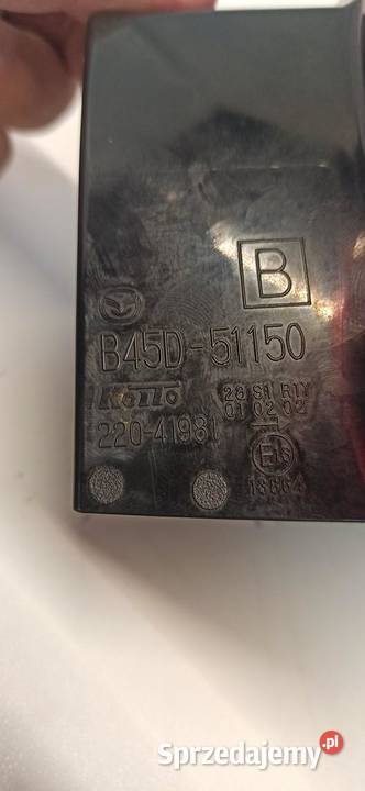 MAZDA 3 LAMPA PRAWY TYŁ B45D51150 dolnośląskie