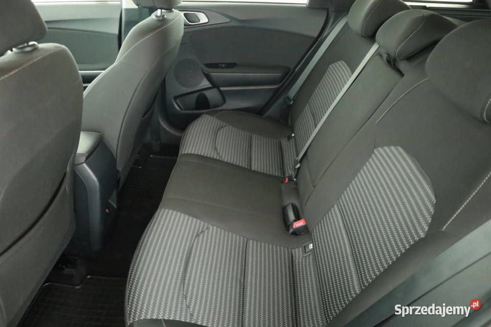 Kia Ceed 10 TGDI asystent pasa ruchu Cee'd