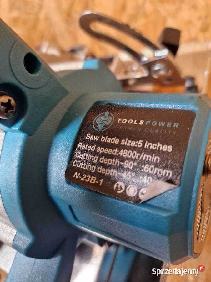 Ręczna piła tarczowa 18 V akumulatorowa model Głogowa