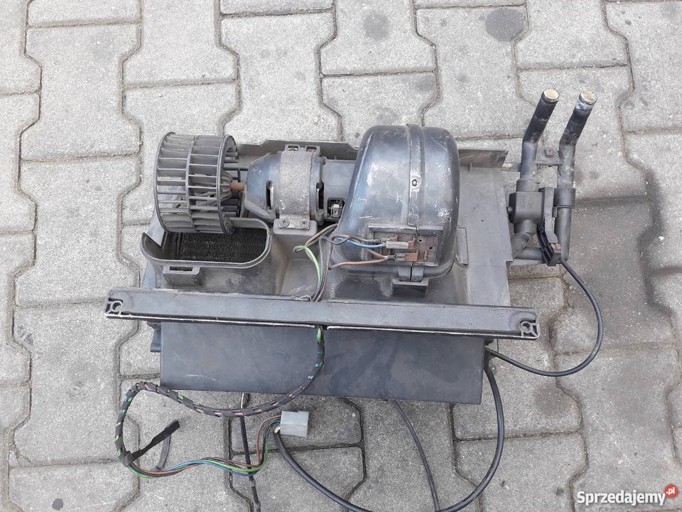 6738300561 NAGRZEWNICA Panel nawiewu mercedes Częstochowa
