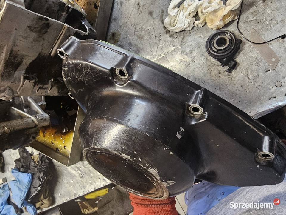 Suzuki GS 500 pokrywa kapa dekiel lewy lewa Silniki i osprzęt Jelenia Góra