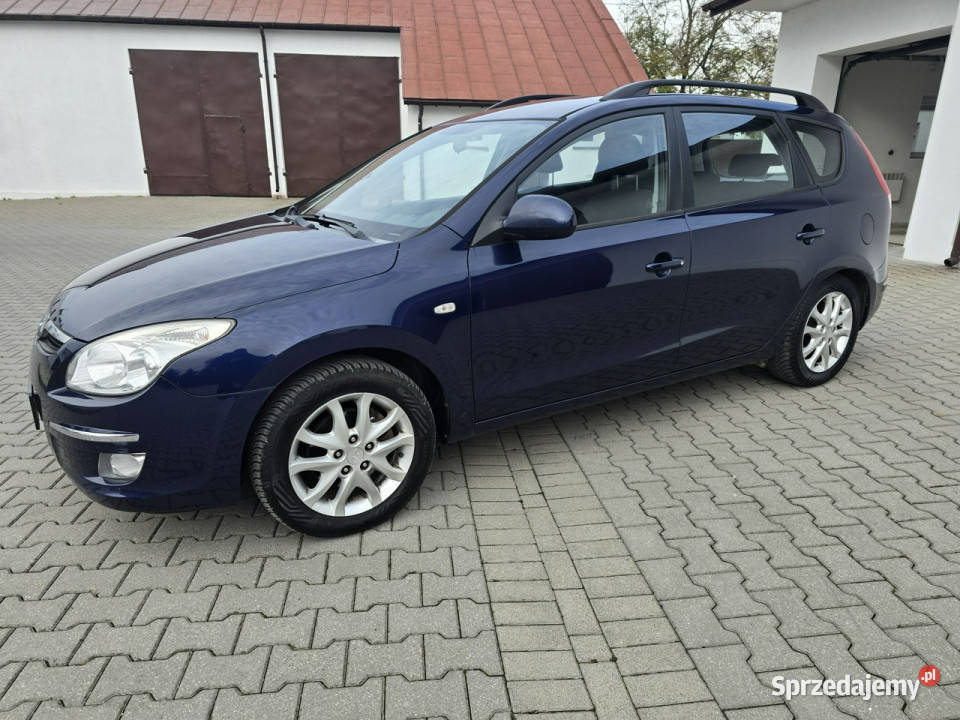 Hyundai i30 16Benz Kutno