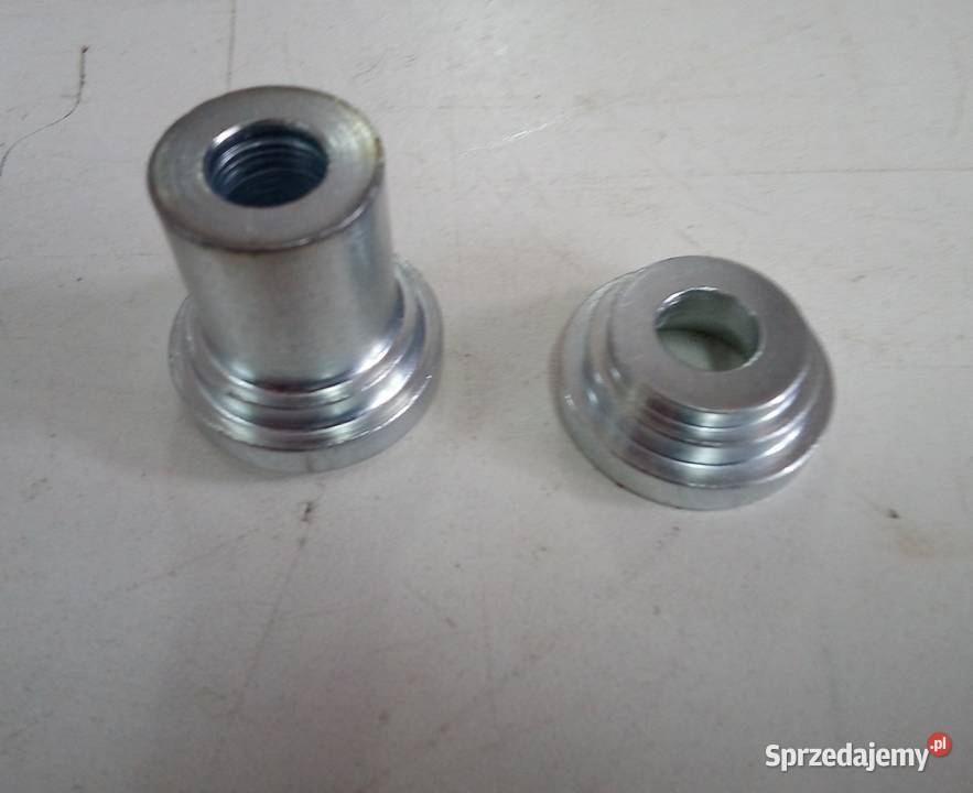 Tulejka kółka dogniatającego metalowa nieuszkodzony Parczew