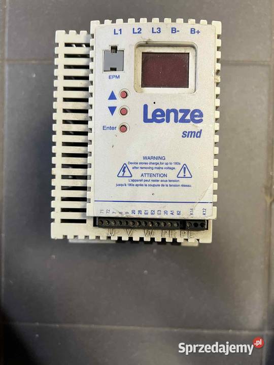 Falownik LENZE 3 kW ESMD302L4TXA Bratoszewice