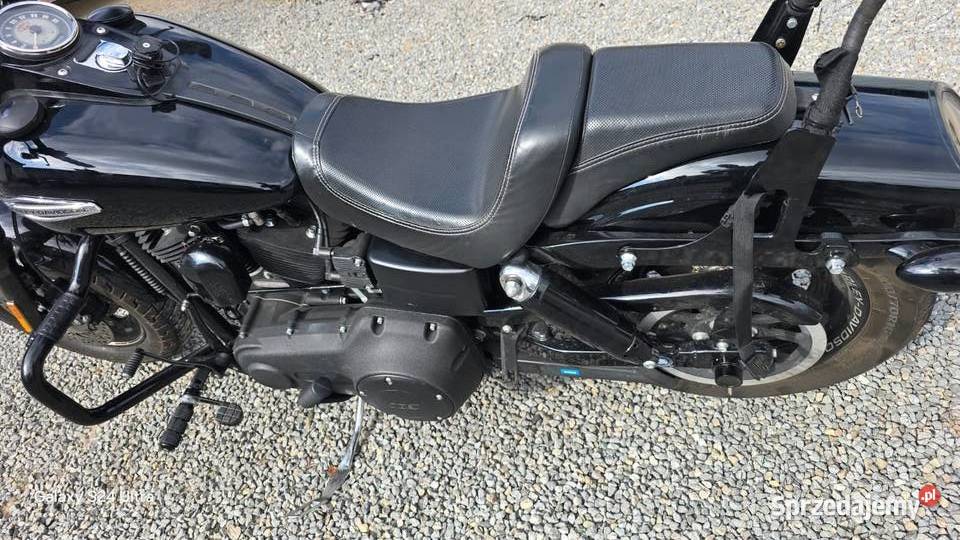 Harley Davidson Dyna Fat Bob 2015 7300 przebiegu Rok produkcji 2015 Sandomierz sprzedam
