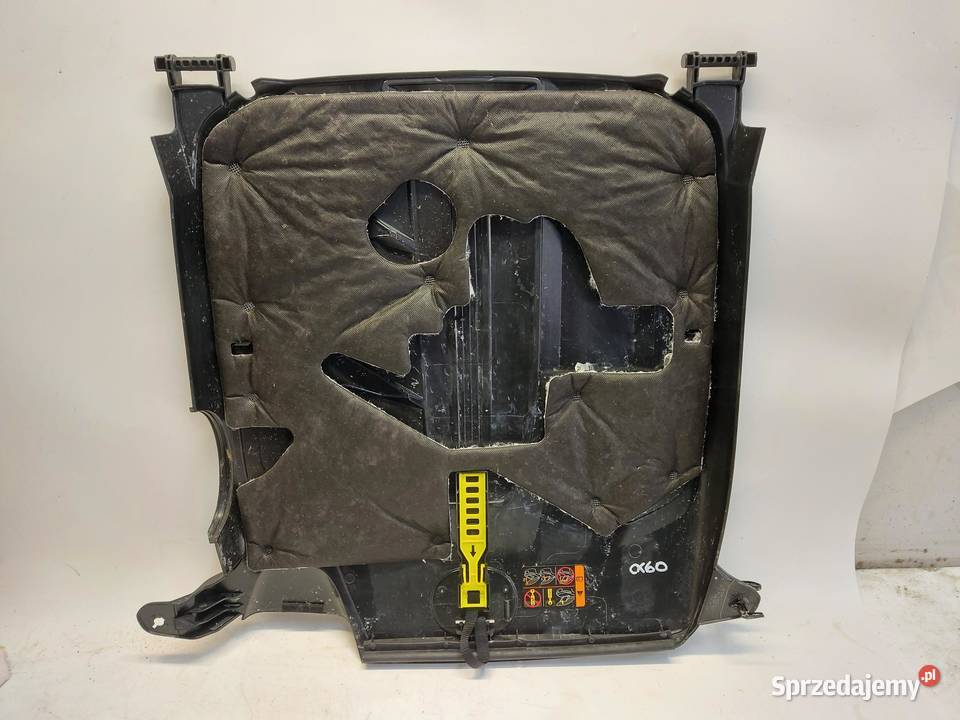 Mazda CX60 2023 osłona plastyk dekiel górna na