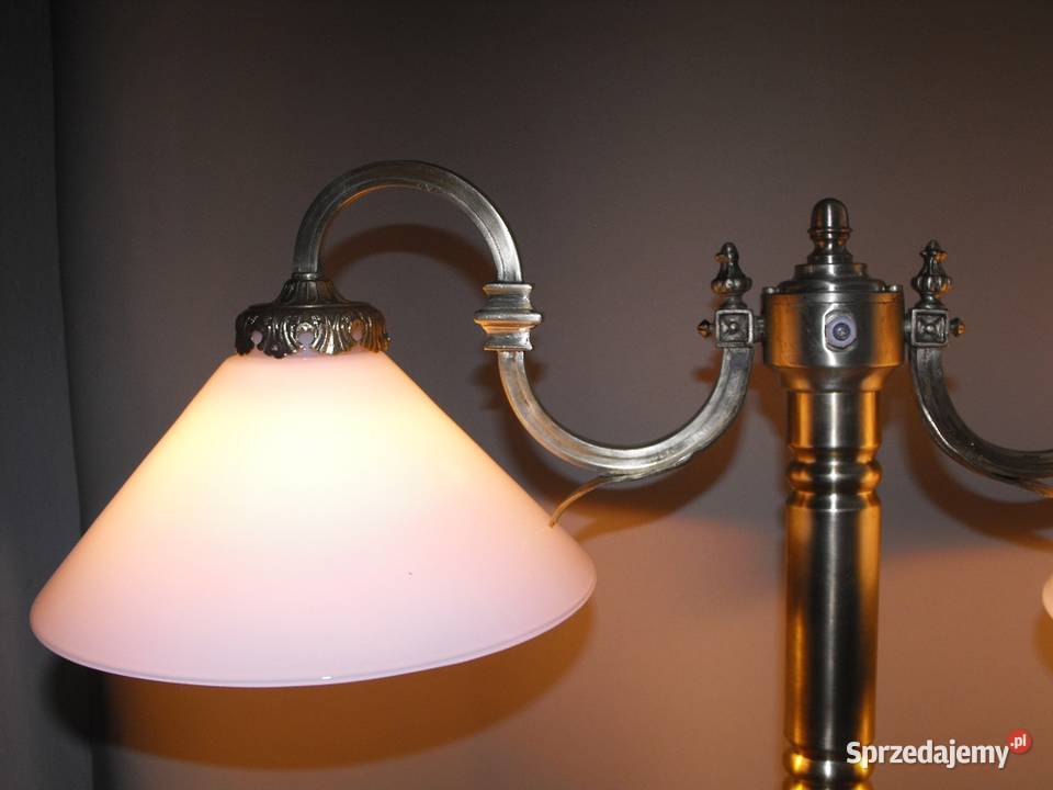 Dwuramienna mosiężna lampa gabinetowa z kloszami Skierniewice