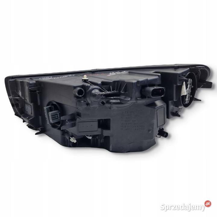 LAMPA PRAWA Volvo XC40 prawy przód przednia FULL Lampy przednie Chełm sprzedam