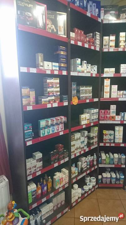 Sprzedam wyposażenie sklepu Dębica