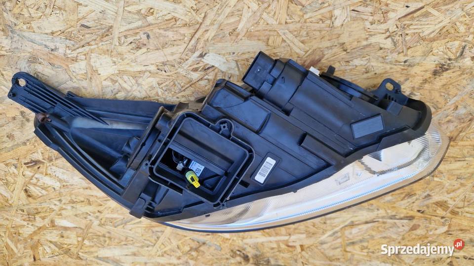 FORD FOCUS 3 III LAMPA PRZÓD PRZEDNIA LEWA Słowikowo