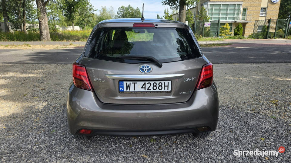 Toyota Yaris 15 HSD 100 Kamera Serwisowany isofix