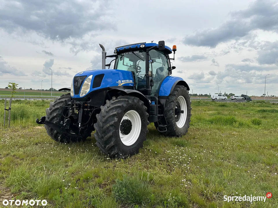 Holland T7250 Tuzwom przedni Zamiana Łomża