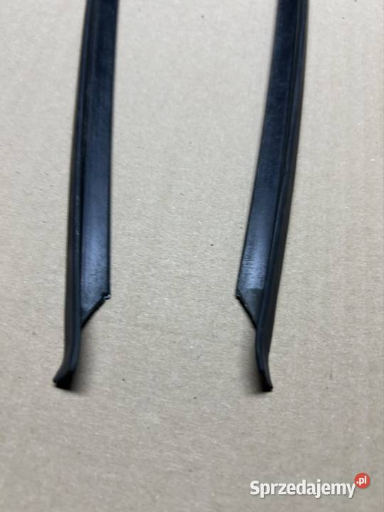 Listwa szyby czołowej Passat B5 B5FL lewa prawa Grudziądz