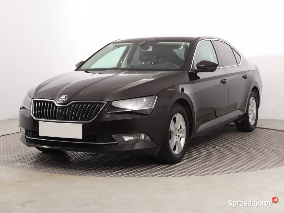 Skoda Superb 14 TSI czujnik zmierzchu