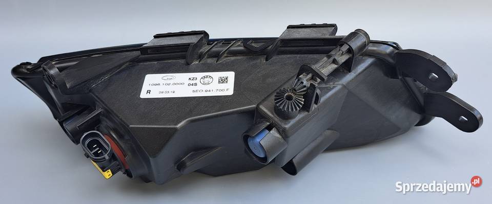Lampa Przeciwmgielna Prawa Skoda Octavia III FL osobowe sprzedam