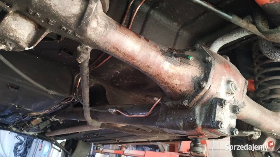 Peugeot 404 ubezpieczonny jeżdżący Wieliczka