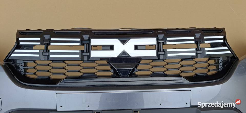 DACIA SANDERO 3 III STEPWAY ZDERZAK PRZÓD Bieleń