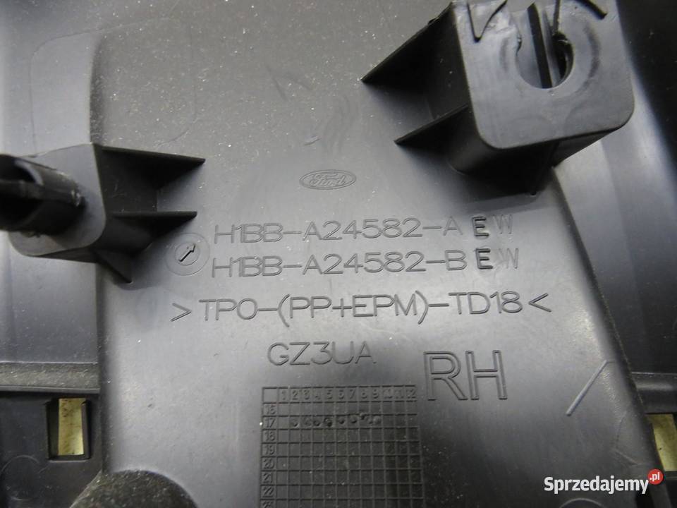 OSŁONA SŁUPKA PRAWA ŚRODKOWA FORD FIESTA MK8 osobowe