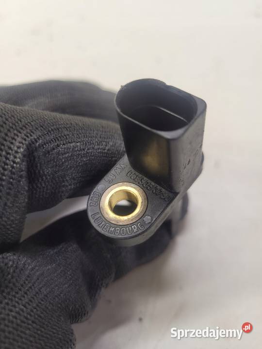 CZUJNIK TEMPERATURY POWIETRZA AUDI VW 06B905379D Przystajń