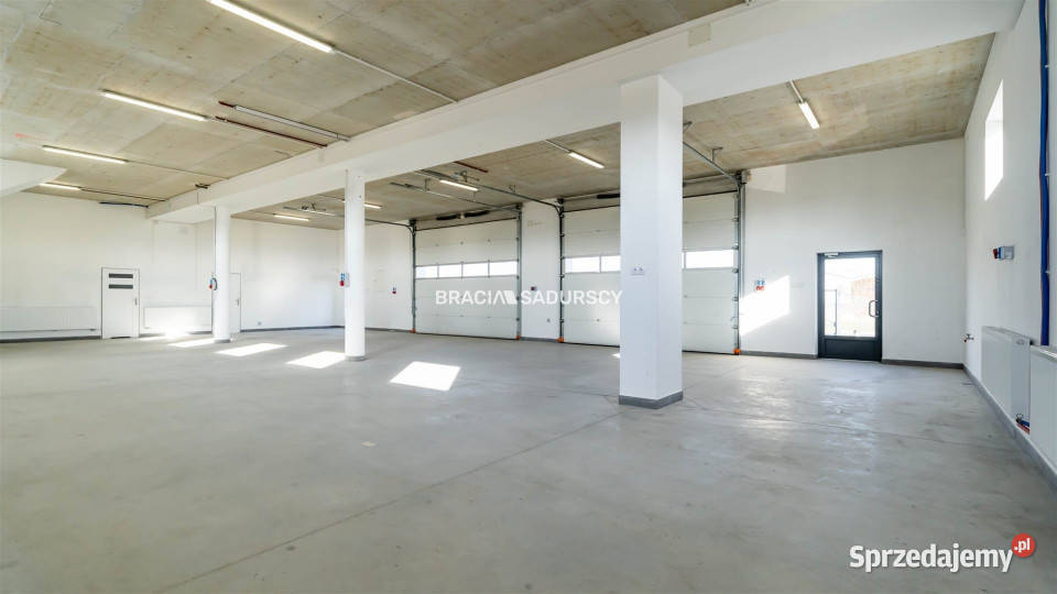 Lokal Targowisko Dąbrowska 260m2 dojazd asfaltowy