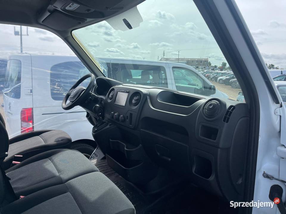 RENAULT Master III 23 DCi 130 Traction Grand
