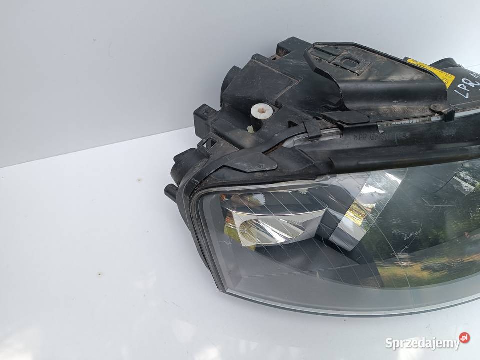 AUDI A3 8P 0308 LAMPA PRZÓD PRZEDNIA PRAWA wielkopolskie Słowikowo