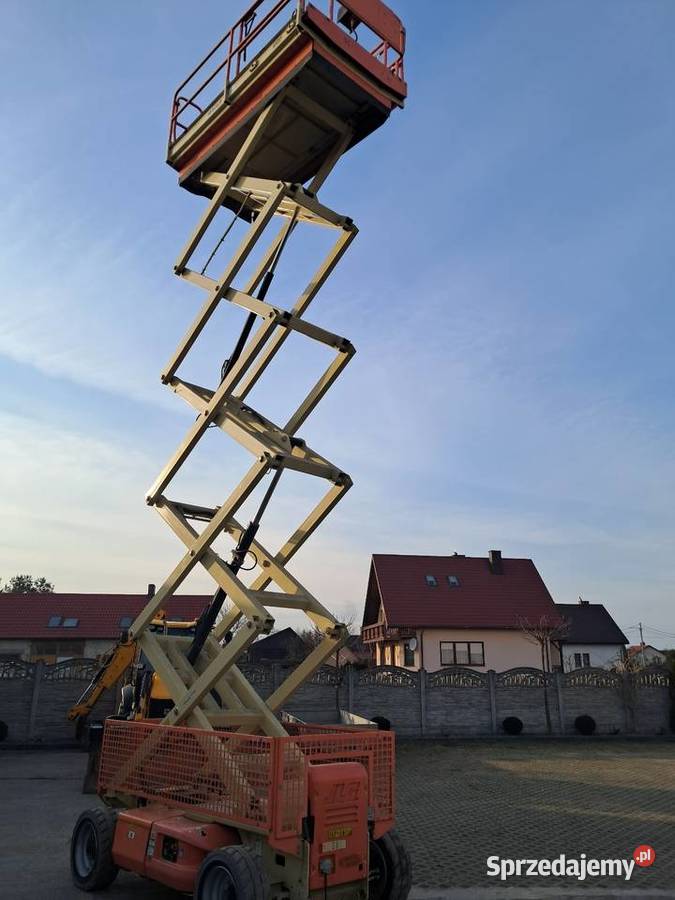 Zwyżkę nożycową JLG M4069 świętokrzyskie Łagów