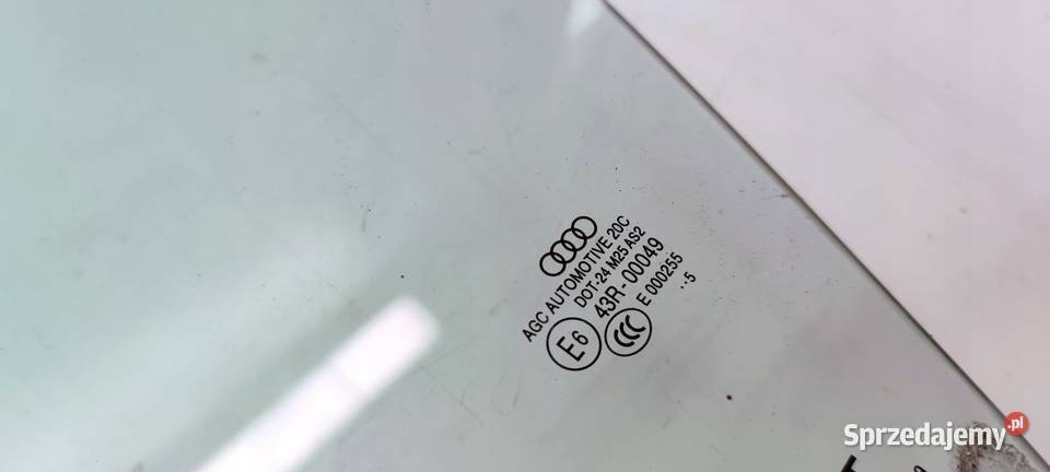 SZYBA BOCZNA DRZWI LEWY LAWA PRZÓD AUDI A3 8V osobowe śląskie Przystajń