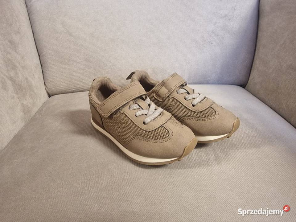 Buty dziecięce HM Sportowe Ostrołęka sprzedam