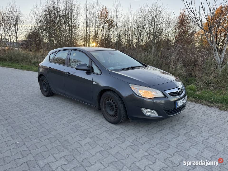 Opel Astra J 16 Benzyna Astra Pieńsk