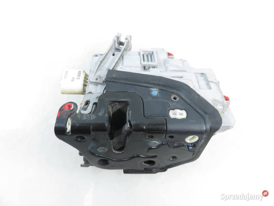 ZAMEK PRAWY PRZEDNI VW PASSAT B6 3C2 3C1837016