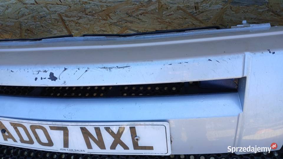 LAND ROVER DISCOVERY III ZDERZAK PRZÓD LRC798 osobowe Karoseria wielkopolskie Zbierkowo