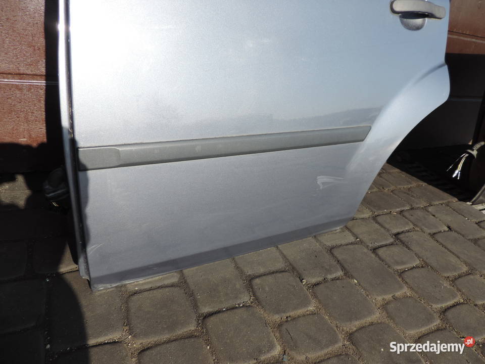 DRZWI PRAWE TYLNE FORD FIESTA MK5 5D KOLOR M2 małopolskie Nowy Sącz