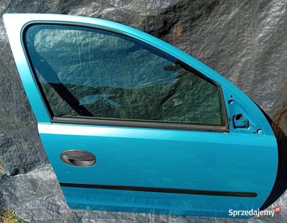 Drzwi prawe lewe Opel Corsa C hatchback komplet Drzwi Nysa sprzedam
