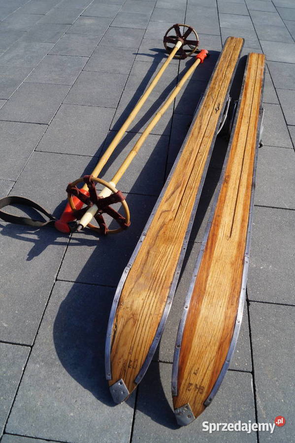 Stare narty drewniane 130 z kijkami Pruchnik
