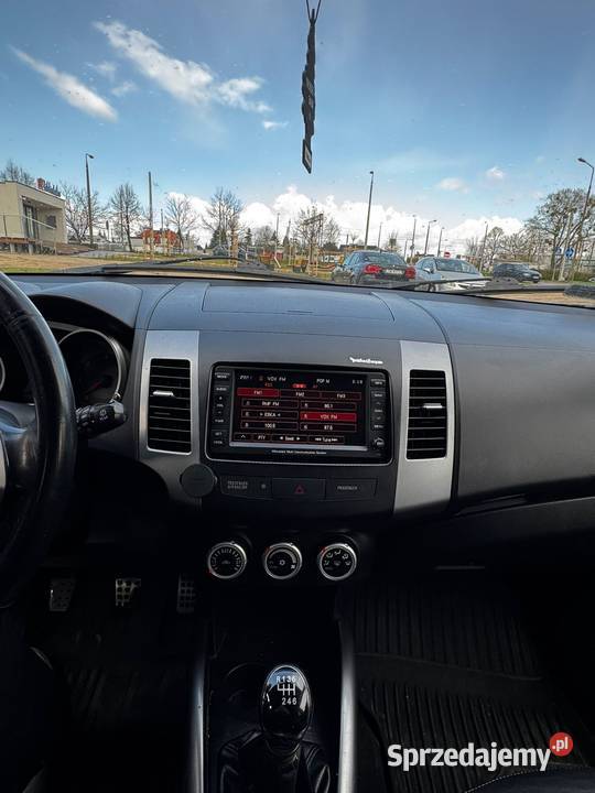 Mitsubishi Outlander 2 elektryczne szyby sprzedam