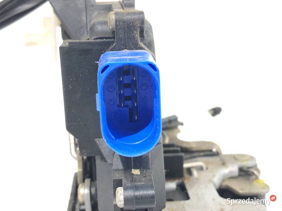 ZAMEK DRZWI LEWY TYŁ VW GOLF V Hatchback