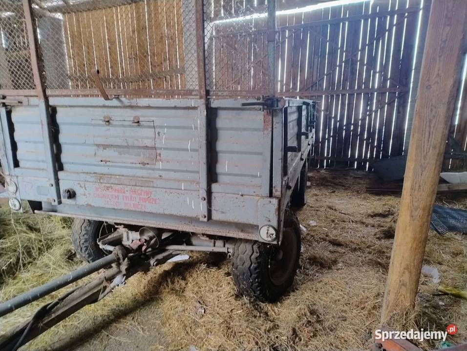 Rozrzutnik czarnabiałostocka dwuosiowy nieuszkodzony sprzedam