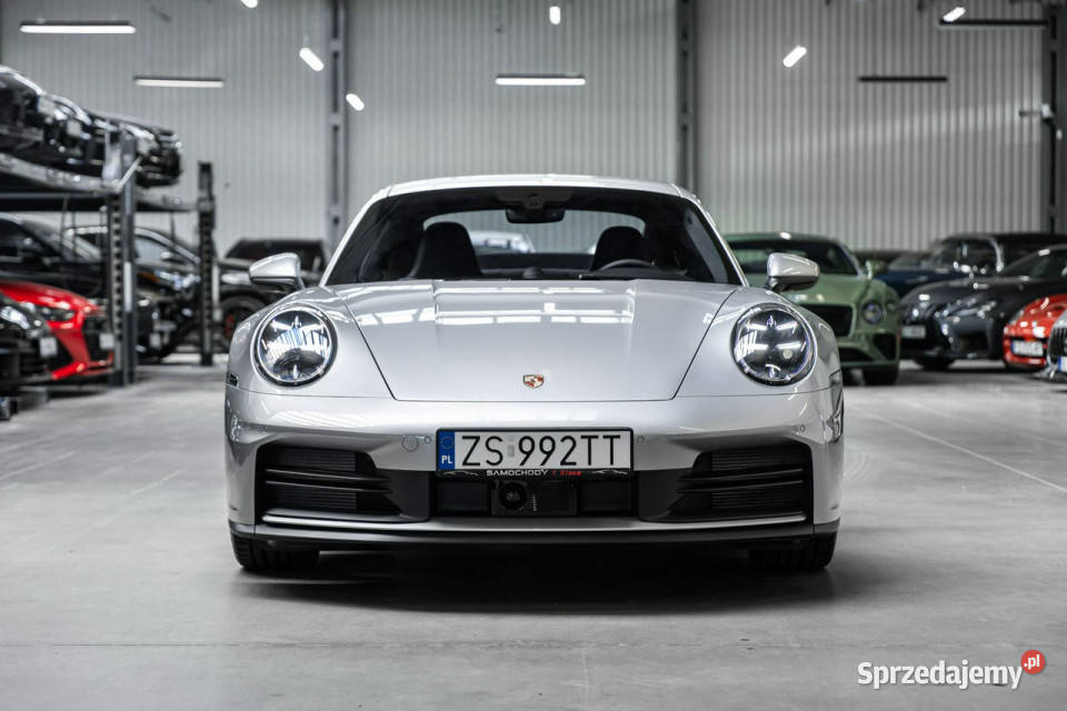 Porsche 911 Carrera 394 Nowy model Sport Chrono Węgrzce