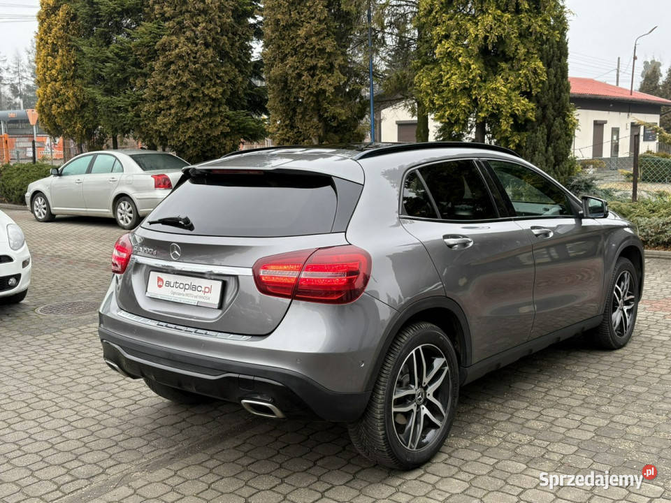 Mercedes GLA 220 Kamera 360 Harman Kardon Skóry immobilizer