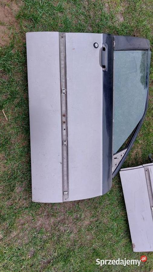 Drzwi prawy przód bmw e30 sedan kolor beżowy Ścinawa