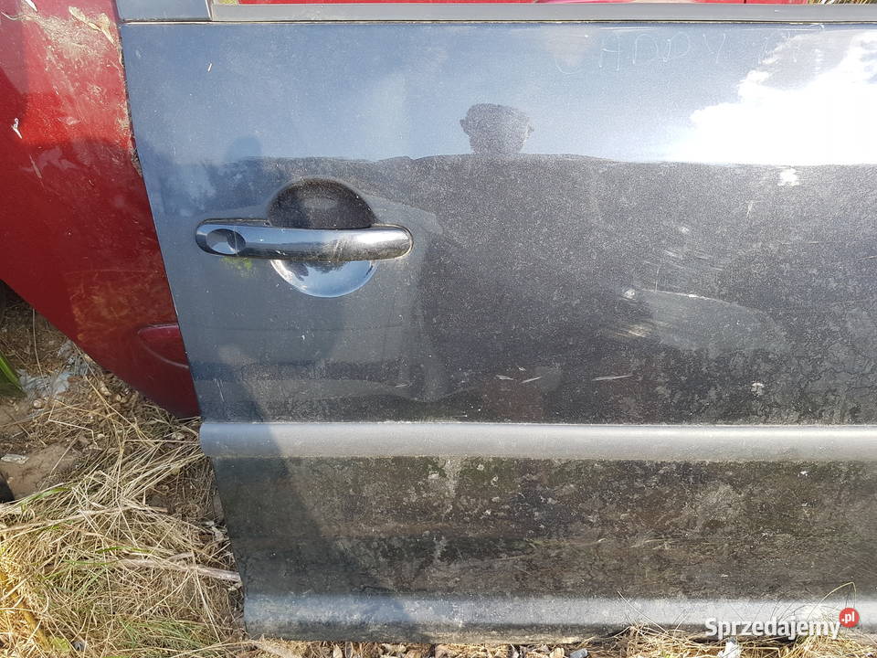 VW CADDY 2K0 2006 2008 2009 DRZWI PRAWE PRZOD Turek sprzedam