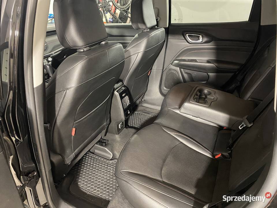 Hybryda plug in 240 przebieg 36500 serwisie Rok produkcji 2022 Compass