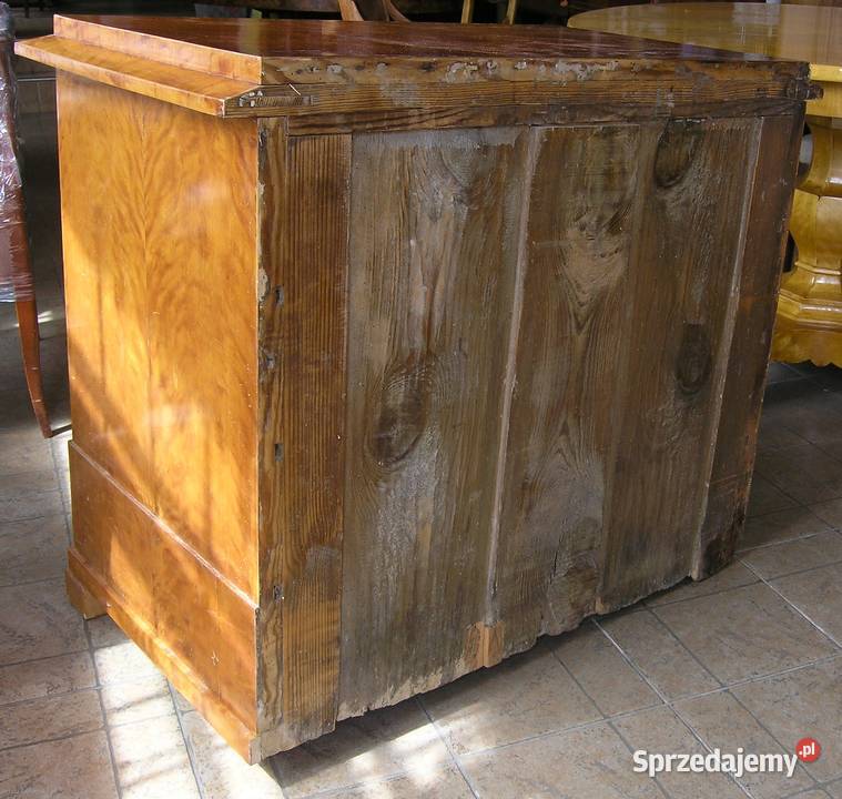 Komoda Biedermeier do konserwacji