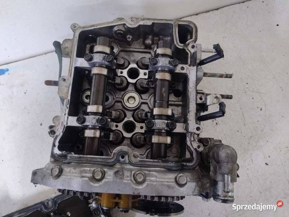 GŁOWICA PRAWA SUBARU LEGACY 20 D Głowice cylindrów