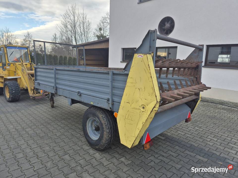 Rozrzutnik Obornika jednoosiowy Agromet Czarna śląskie Kowale