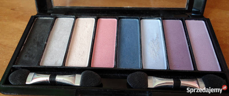 Avon Color paleta 8 cieni do powiek z lusterkiem