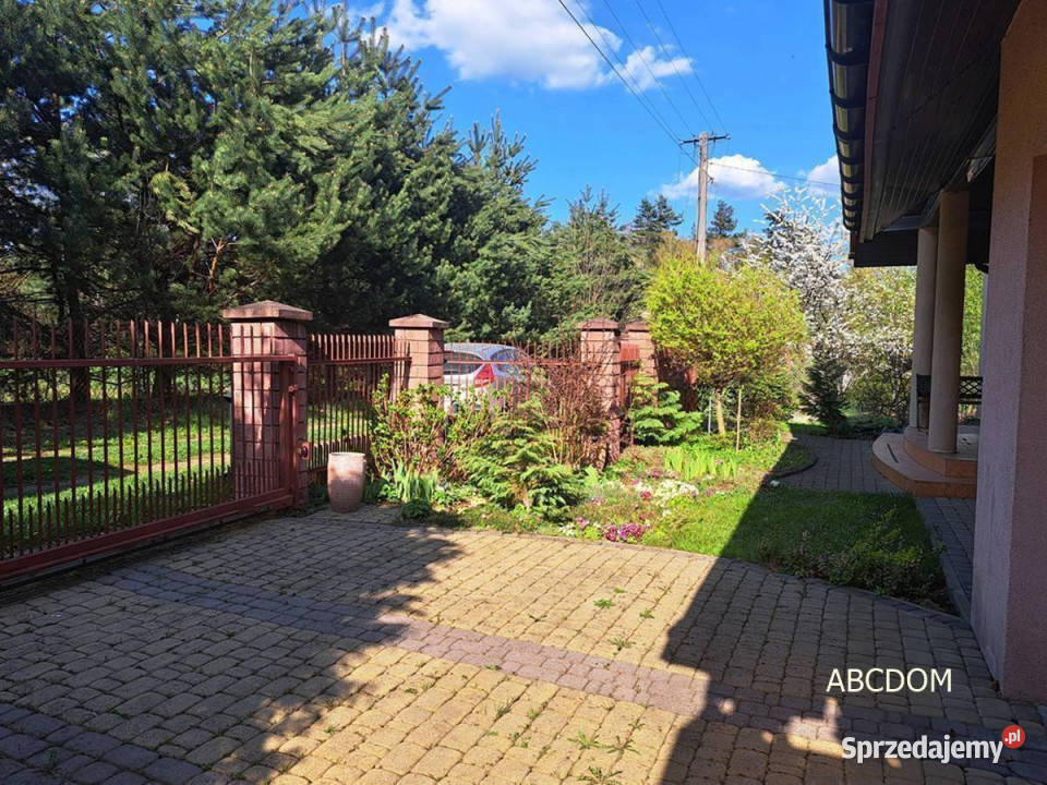 Dom wolnostojący ok Myślenic w otoczeniu lasów Droginia